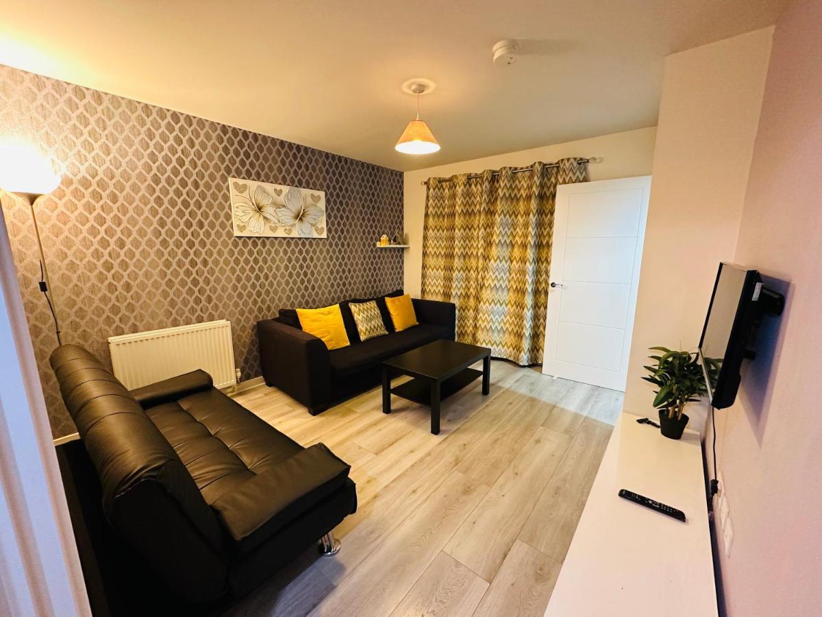 Modern 3 Bed Villa With Free Parking And Garden Close To City Center And Edinburgh Airport 외부 사진